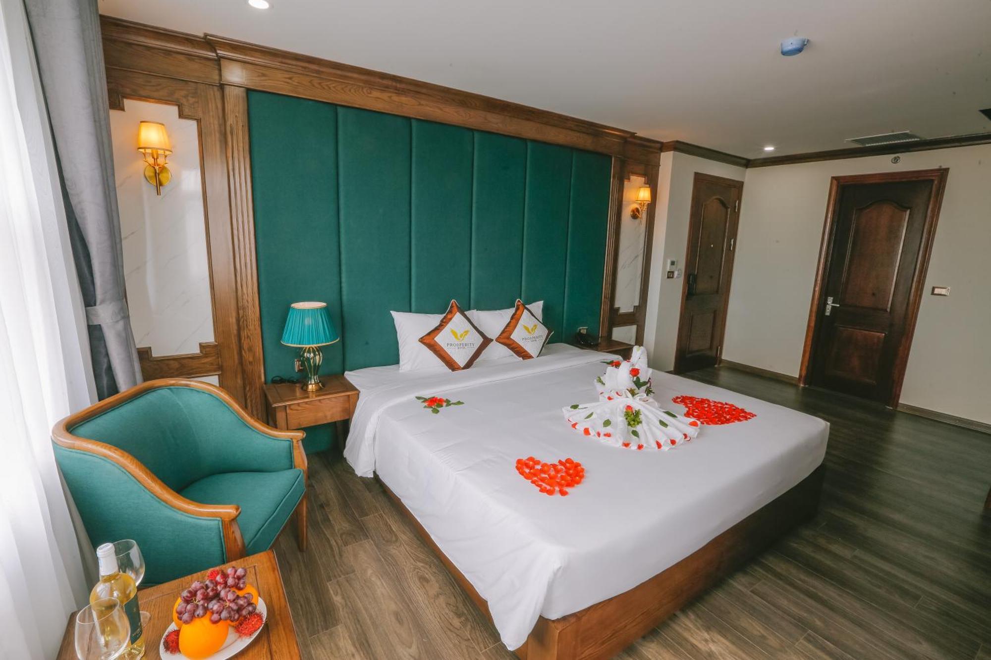 Prosperity Boutique Halong Hotel & Restaurent Ha Long Dış mekan fotoğraf